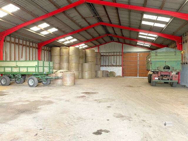 Gewerbehalle mit großen Durchfahrttoren + Werkstatt + Chemielager + Öltanklager für kleines Geld zimmer