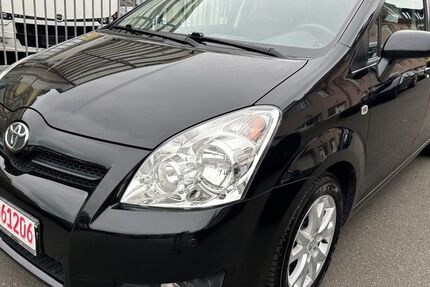 Toyota Corolla Verso 166.200 km 5.490 &euro; Bremen 28215