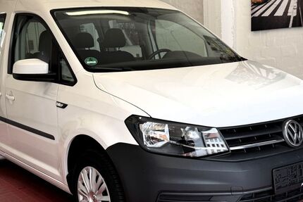 VW Caddy 101.400 km 9.900 &euro; Bremen 28207