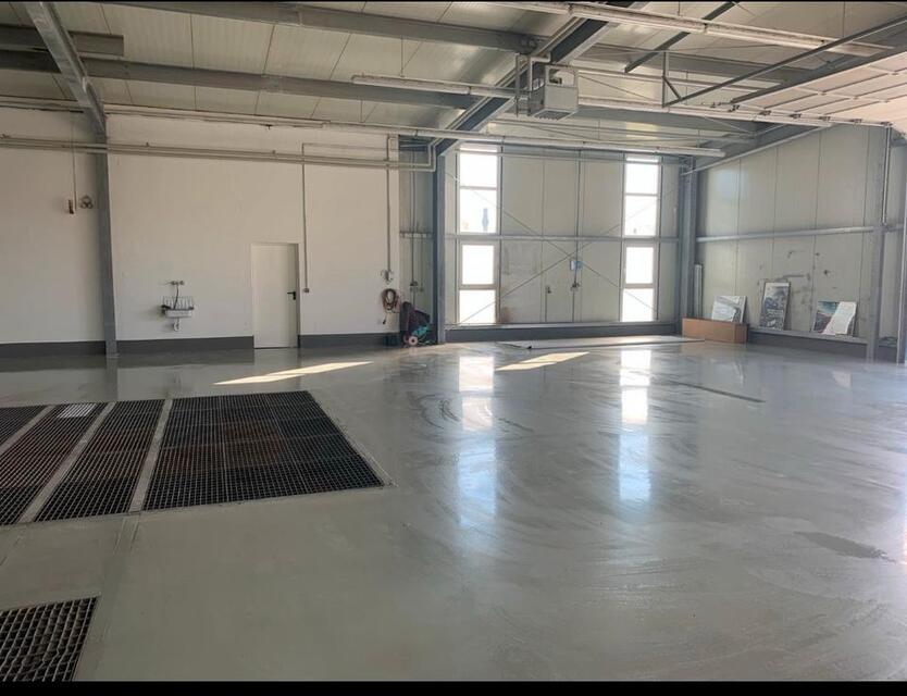 Gewerbe Halle direkt auf A28 HattenBüroWCDusche zimmer