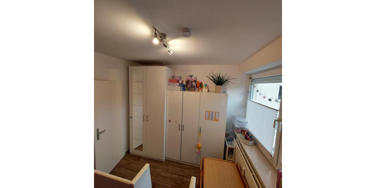 Etagenwohnung Bremen Hemelingen - 4 Zimmer, 96 m&sup2;, 200.000&euro; | Angebot:25567222