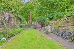 Bremen - Woltmershausen . Modernes Wohnen auf drei Ebenen - Reihenmittelhaus mit schönem Garten