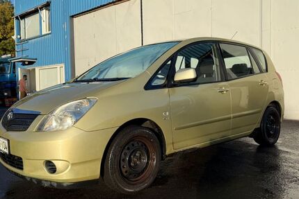 Toyota Corolla Verso 334.000 km 1.950 &euro; Sottrum 27367