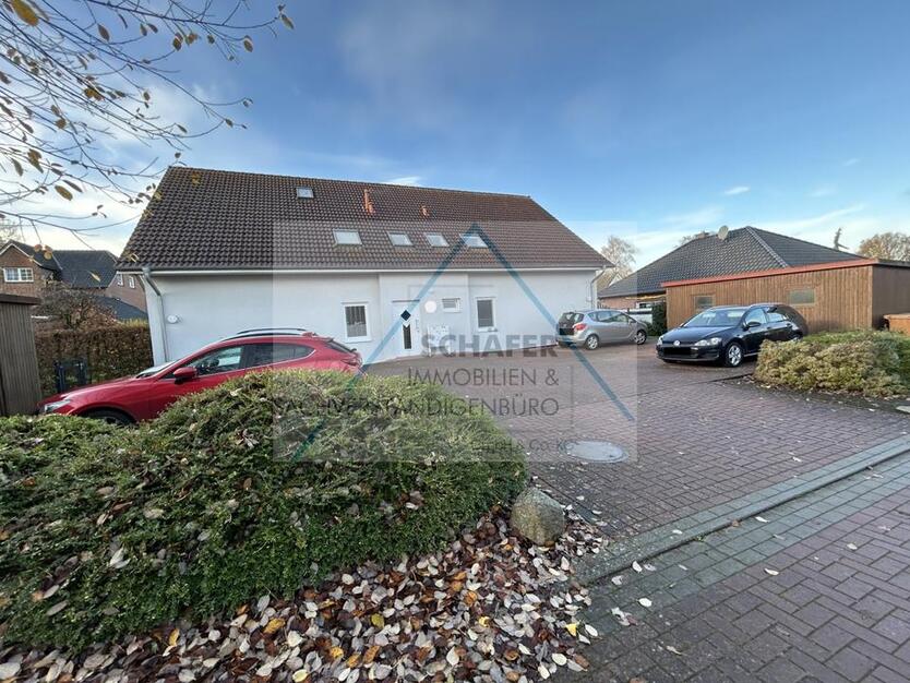 3-Zimmer Wohnung mit ausgebautem Dachboden und Loggia zimmer