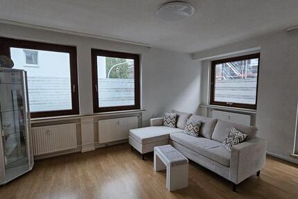 Gemütlich wohnen in der Neustadt – 3-Zimmer mit Balkon & Einbauküche zimmer