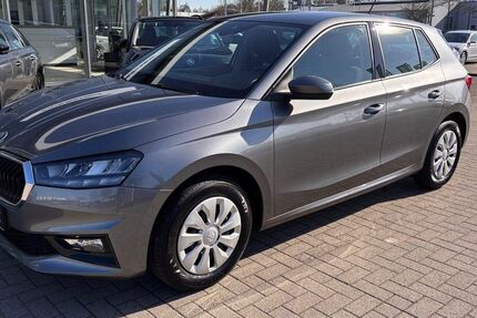 Skoda Fabia 10.950 km 17.490 &euro; Bremen 28357