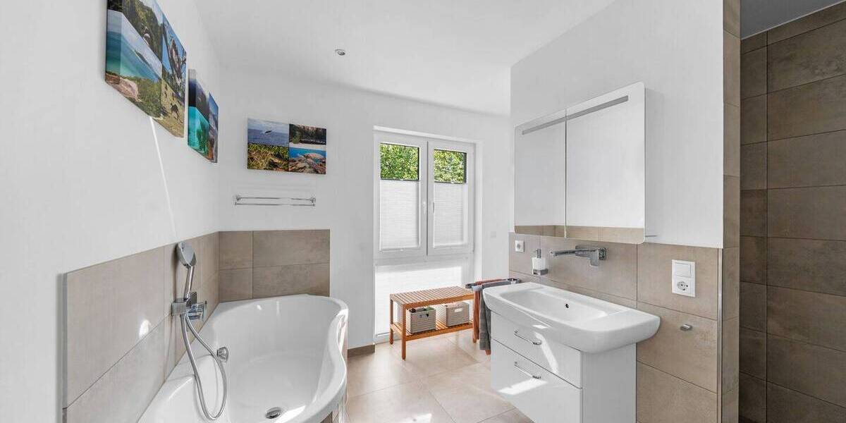Reihenmittelhaus Weyhe Leeste - 5 Zimmer, 157 m&sup2;, 549.000&euro; | Angebot:26805503