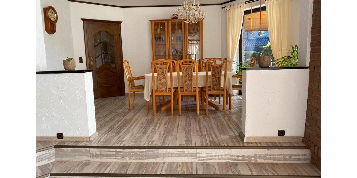 Einfamilienhaus Hude (Oldenburg) - 6 Zimmer, 250 m&sup2;, 959.000&euro; | Angebot:26225923