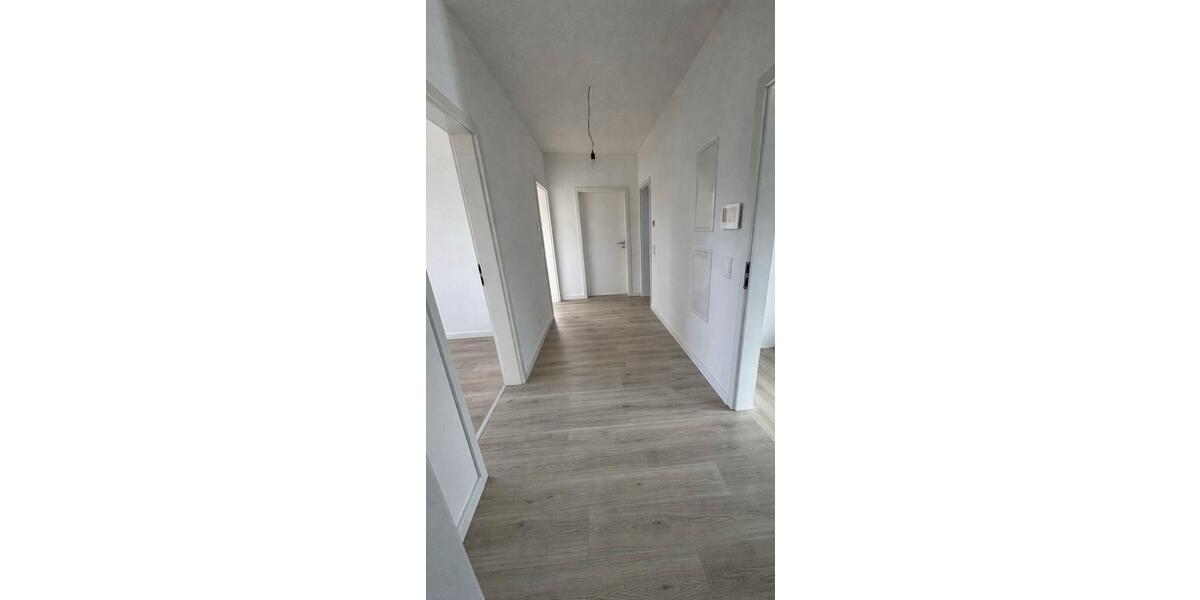 Etagenwohnung Lemwerder - 4 Zimmer, 95 m&sup2;, 1.000&euro; | Angebot:26040409