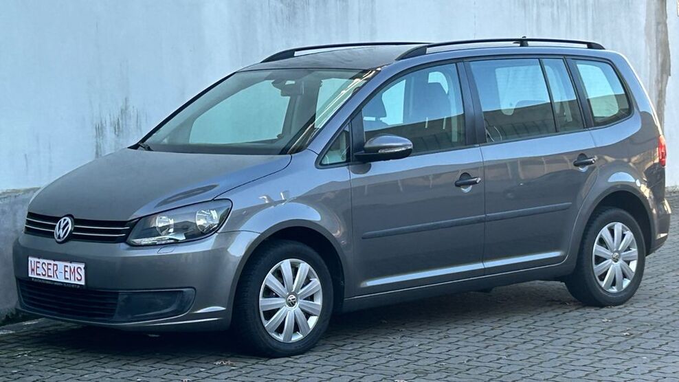 VW Touran 218.000 km 4.875 € Bremen 28201