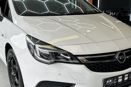 Opel Astra 65.668 km 9.985 &euro; Bremen 28217