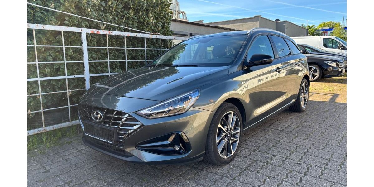 Hyundai i30 50.000 km 16.900 &euro; Bremen 28239