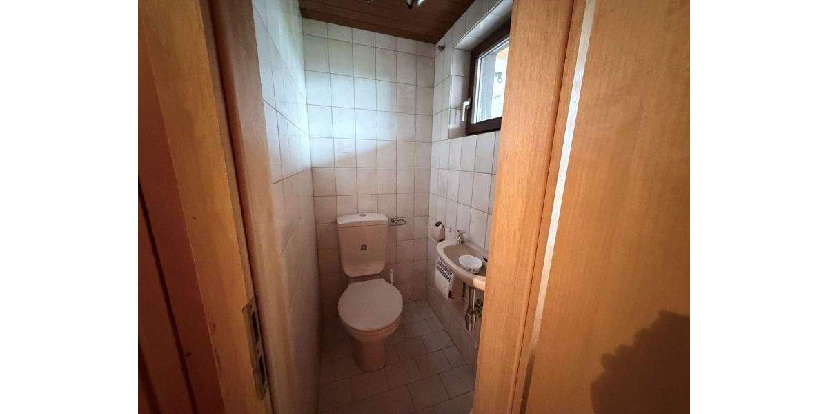 Einfamilienhaus Schwanewede / Neuenkirchen Neuenkirchen - 8 Zimmer, 239 m&sup2;, 319.000&euro; | Angebot:24825783