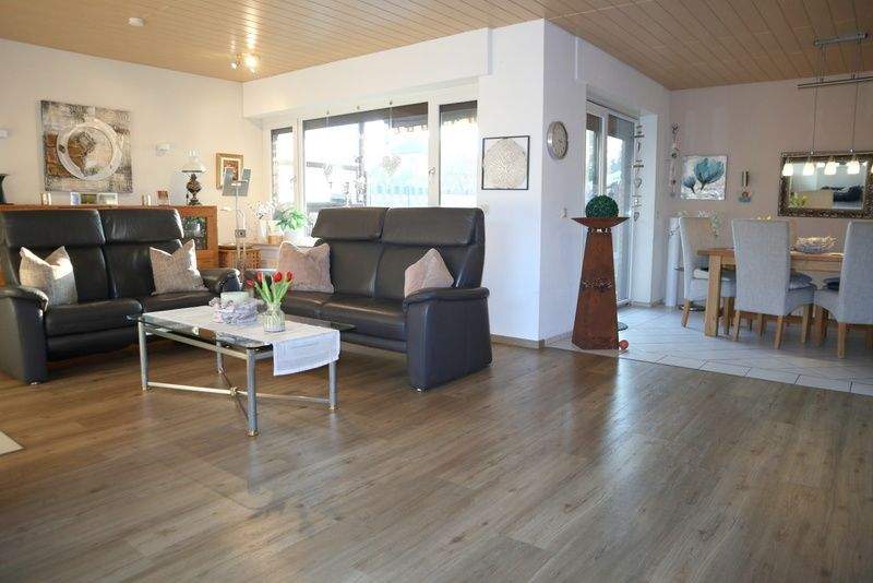 Mehrfamilienhaus, Wohnhaus Ganderkesee Schierbrok - 7 Zimmer, 210 m&sup2;, 435.000&euro; | Angebot:24834674