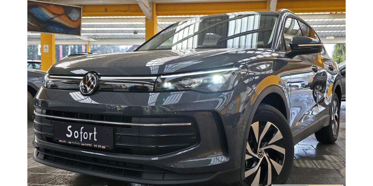 VW Tiguan 14.000 km 35.850 &euro; Wallhöfen bei Bremen 27729