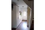 Attraktive DHH mit 5 Zimmern, überdachter Terrasse, PV, WP, FBH