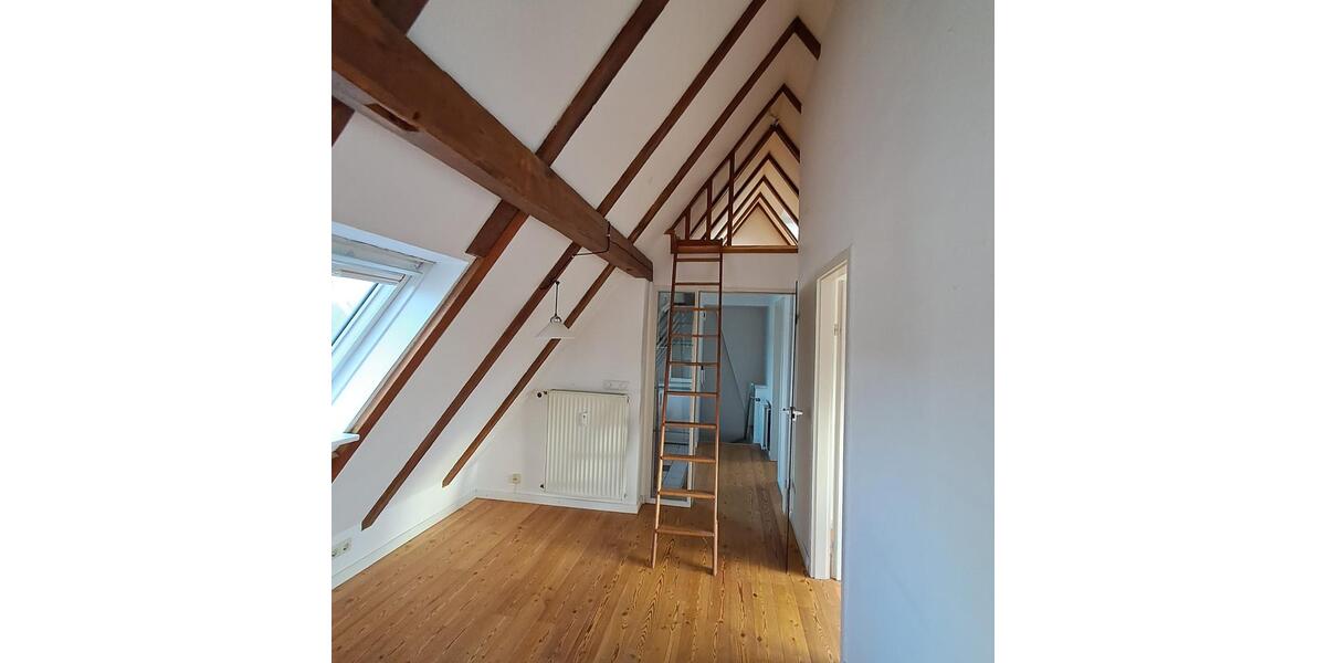 Dachgeschoßwohnung Bremen Schwachhausen - 2 Zimmer, 50 m&sup2;, 160.000&euro; | Angebot:25117810