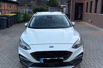 Ford Focus 15.500 km 19.900 &euro; Bremen 28217