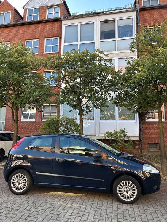 Fiat Punto 96.100 km 2.600 € Bremen 28215