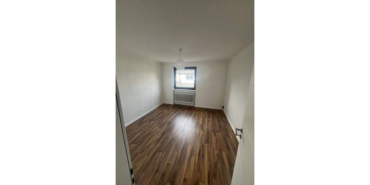 Reihenmittelhaus Delmenhorst Hasport/Annenheide - 5 Zimmer, 146 m&sup2;, 299.000&euro; | Angebot:25752271