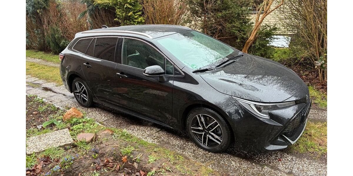 Toyota Corolla 61.000 km 27.600 &euro; Weyhe 28844