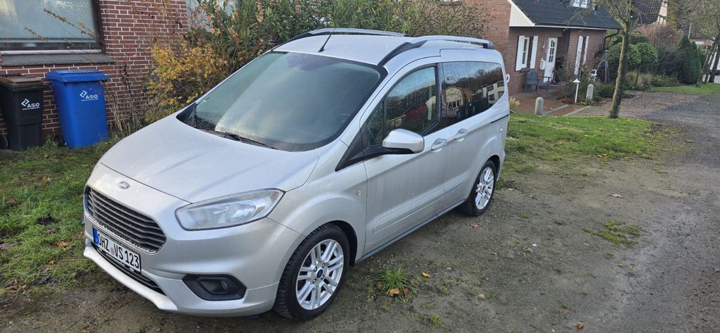 Ford Tourneo Courier 11.411 km 14.000 &euro; Ritterhude 27721