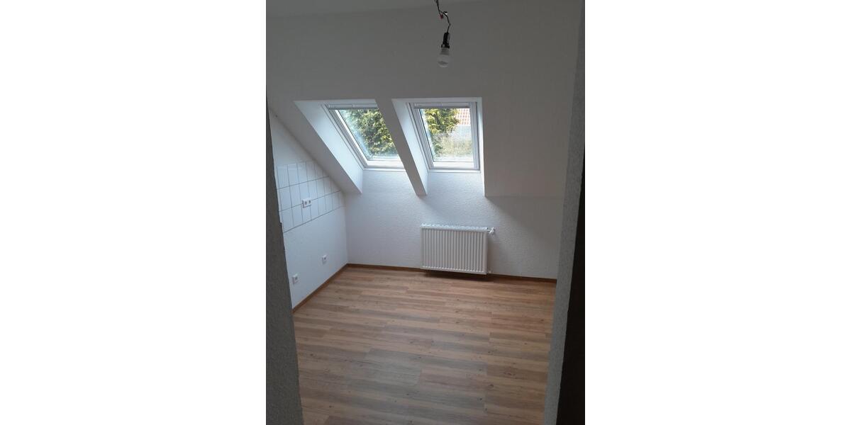 Dachgeschoßwohnung Martfeld - 3 Zimmer, 100 m&sup2;, 650&euro; | Angebot:26232176