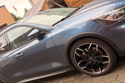 Ford Focus 128.000 km 15.490 &euro; Ganderkesee 27777