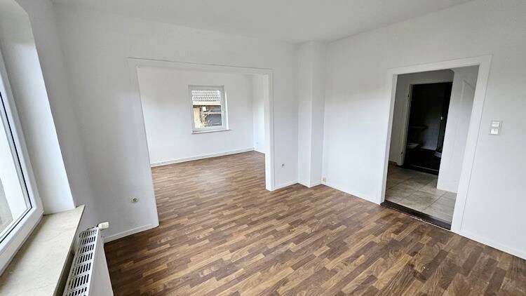 Doppelhaushälfte Grasberg - 9 Zimmer, 180 m&sup2;, 299.000&euro; | Angebot:25998715
