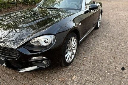 Fiat 124 Spider 45.700 km 15.500 &euro; Bremen 28357