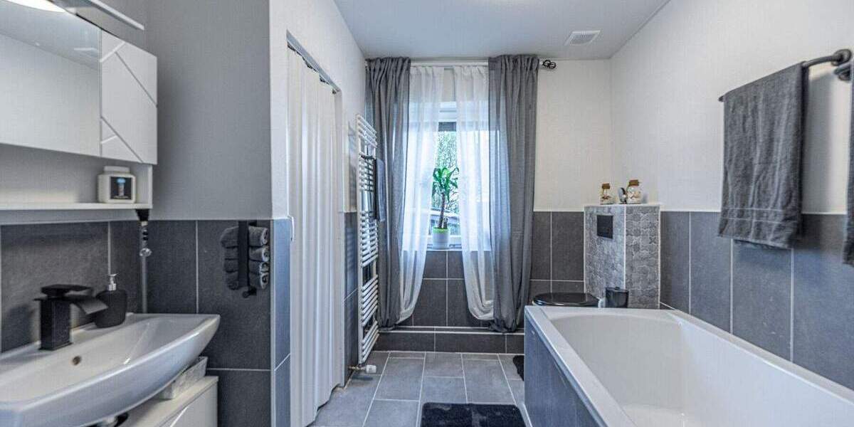 Mehrfamilienhaus, Wohnhaus Grasberg Adolphsdorf - 6 Zimmer, 219 m&sup2;, 285.000&euro; | Angebot:25727274