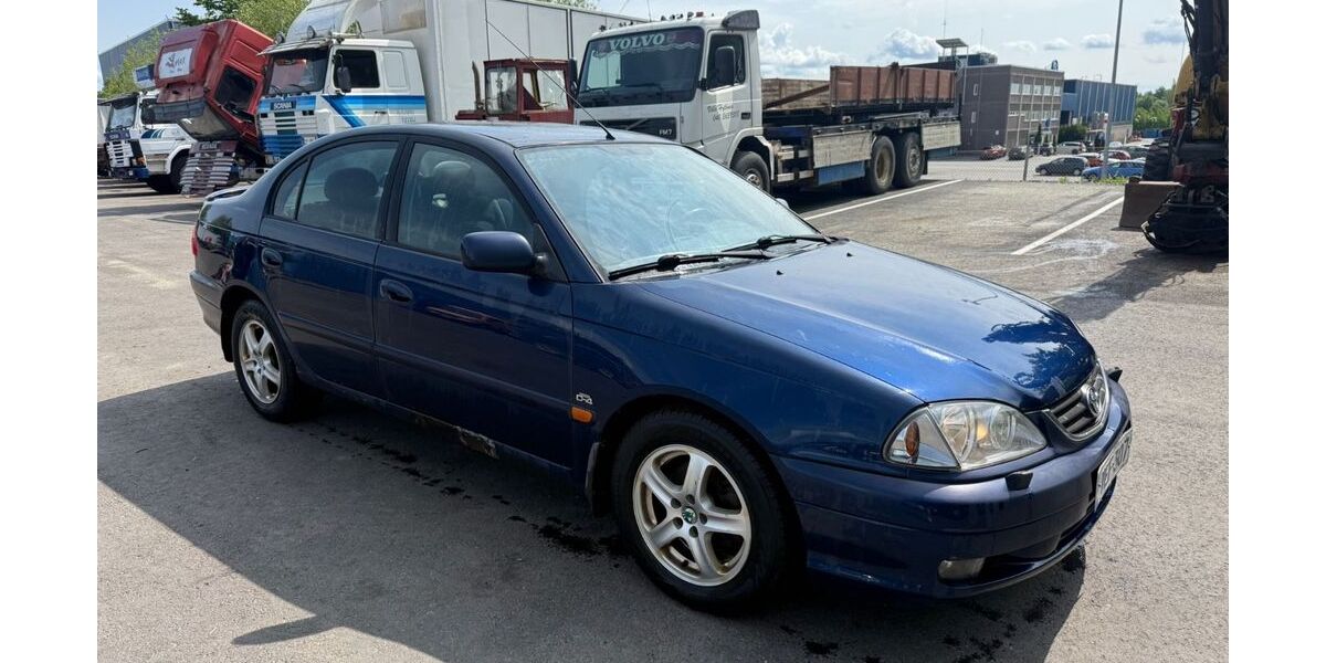 Toyota Avensis 434.000 km 1.590 &euro; Sottrum 27367