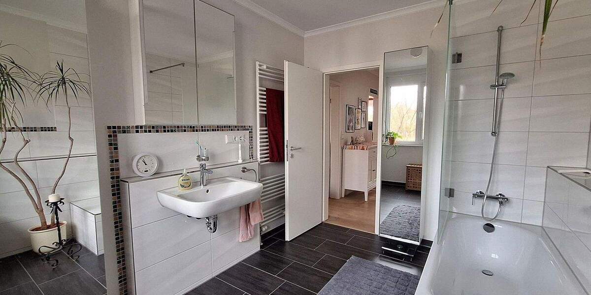 Reihenendhaus Bremen Oberneuland - 5 Zimmer, 180 m&sup2;, 795.000&euro; | Angebot:25052352