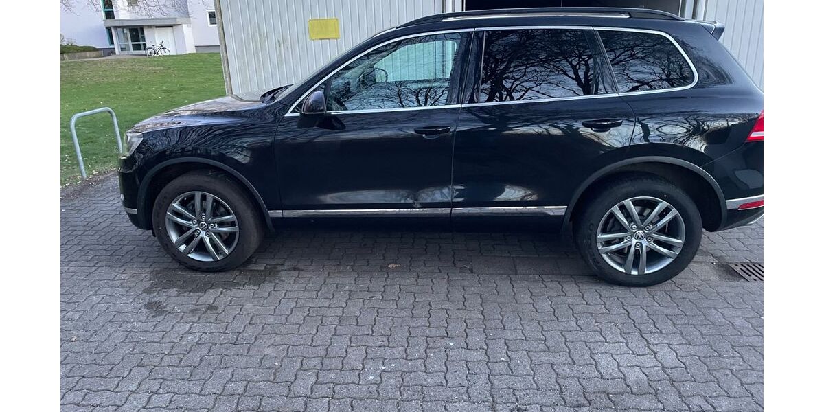 VW Touareg 258.900 km 13.900 &euro; Bremen 28307