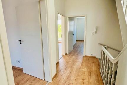 Wohnung Bremen Gröpelingen - 3 Zimmer, 85 m&sup2;, 1.200&euro; | Angebot:25333333