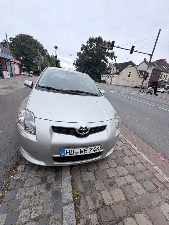 Toyota Auris 177.000 km 3.200 € Bremen 28759