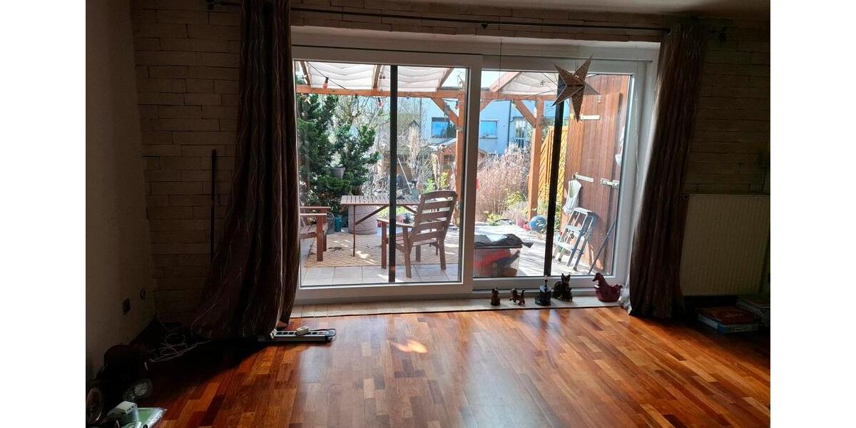 Reihenhaus Bremen Huchting - 4 Zimmer, 90 m&sup2;, 250.000&euro; | Angebot:26698301
