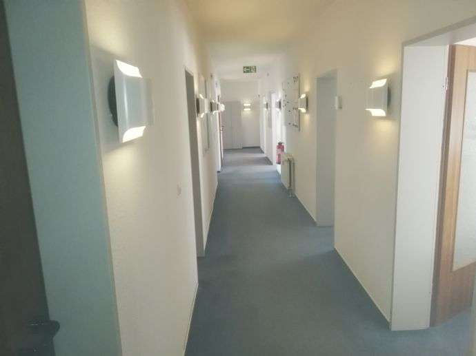 Büro in Bremen-Hemelingen 1.900.000 € 1650 m² zimmer