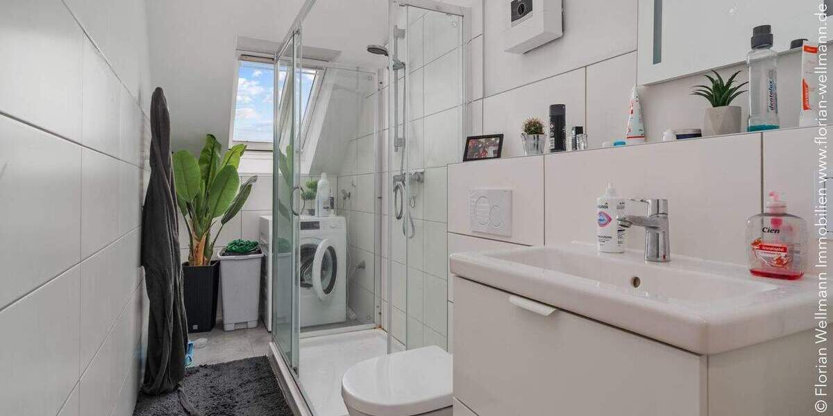 Attraktive Investitionsmöglichkeit - voll vermietetes 12-Parteienhaus mit Zukunftsperspektive zimmer