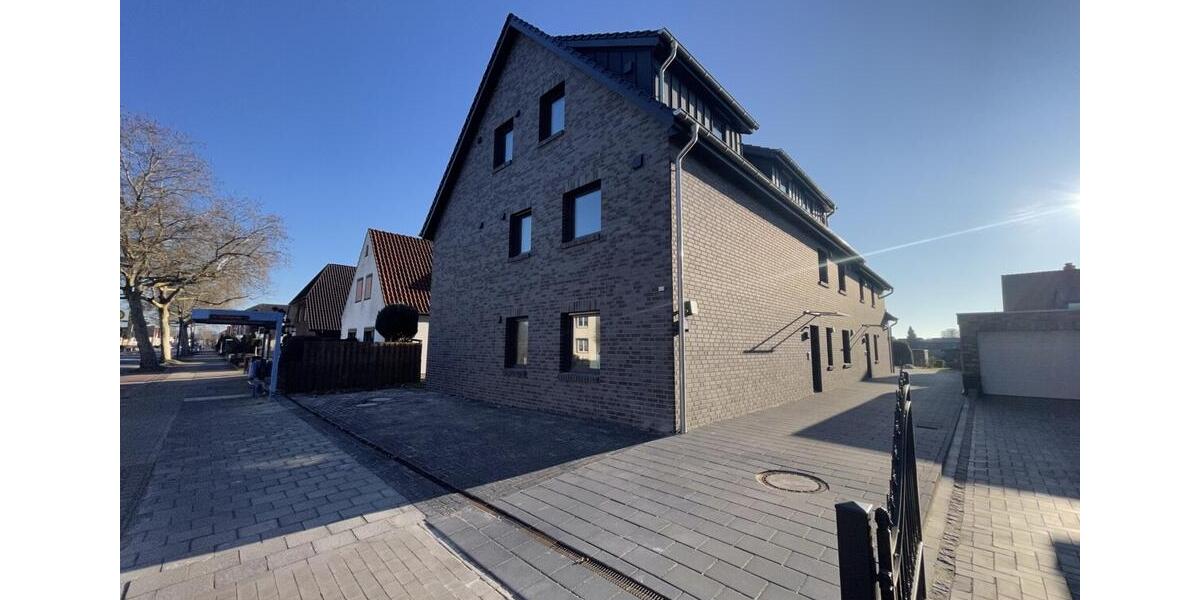 Dachgeschoßwohnung Delmenhorst Deichhorst - 3 Zimmer, 103 m&sup2;, 1.140&euro; | Angebot:24801222