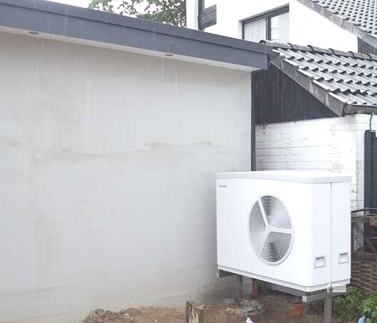 Hoch moderne Penthouse-Wohnung Neubau zum 1.7.2026 Rollläden+Stellplatz+Dachterrasse mit Einbauküche - Einfamilienhaus Weyhe Leeste | Angebot:26888273