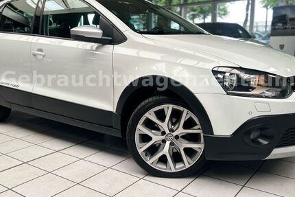 VW Polo 106.154 km 8.990 &euro; Bremen 28207