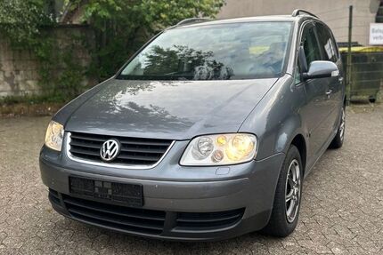 VW Touran 247.000 km 1.600 € Bremen 28755