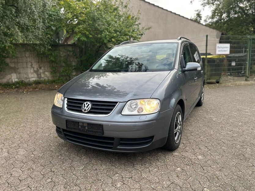 VW Touran 247.000 km 1.600 € Bremen 28755