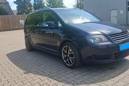 VW Touran 317.300 km 1.100 &euro; Bremen 28759