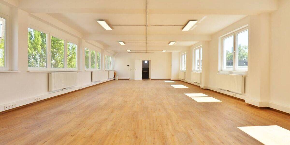 Gewerbeobjekt Bremen Neuenland - 2 Zimmer, 132 m&sup2;, 1.140&euro; | Angebot:26817074