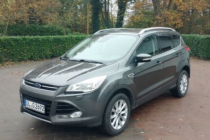 Ford Kuga 172.000 km 11.000 € Ganderkesee 27777