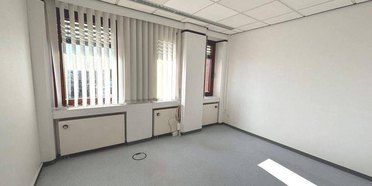 Gewerbeobjekt Stuhr Brinkum - 7 Zimmer, 150 m&sup2;, 285.000&euro; | Angebot:25671464