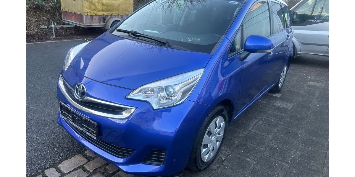 Toyota Verso-S 79.890 km 8.600 &euro; Bremen 28215