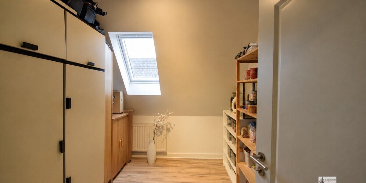 3,5 Zimmer OG - Wohnung im 5 Parteienhaus in ruhiger Lage mit Einbauküche und Stellplatz - Etagenwohnung Syke | Angebot:27312337